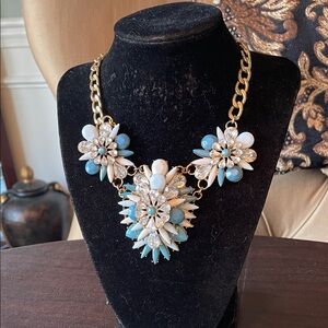 #132 - LIVE SHOW - Gold Chain Blue & White Floral Statement Necklace